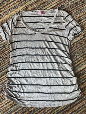 Ragdoll maternity Gray and Black Striped V-Neck Tee with ruched sides